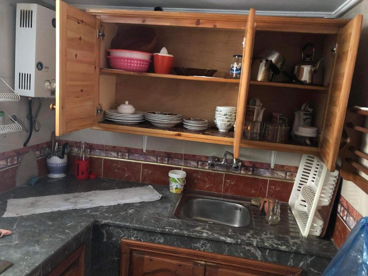 شقة توجد وسط مدينة طنجة و تتوفر على كامل التجهيزات الضرورية خاصةبالعائلات Bagian luar foto